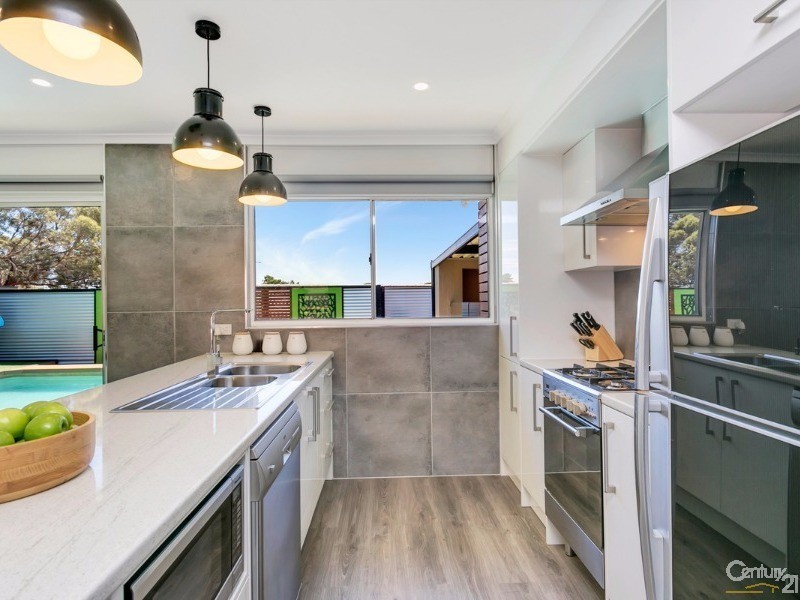 8 Kiekebusch Road, Gulfview Heights SA 5096