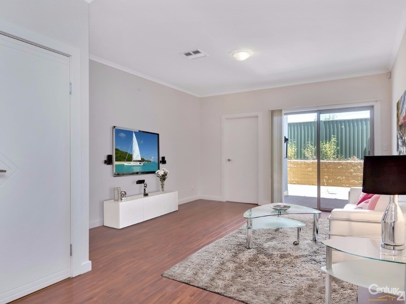 2/23a Coventry Street, Mawson Lakes SA 5095