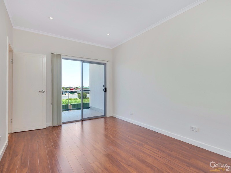 2/23a Coventry Street, Mawson Lakes SA 5095
