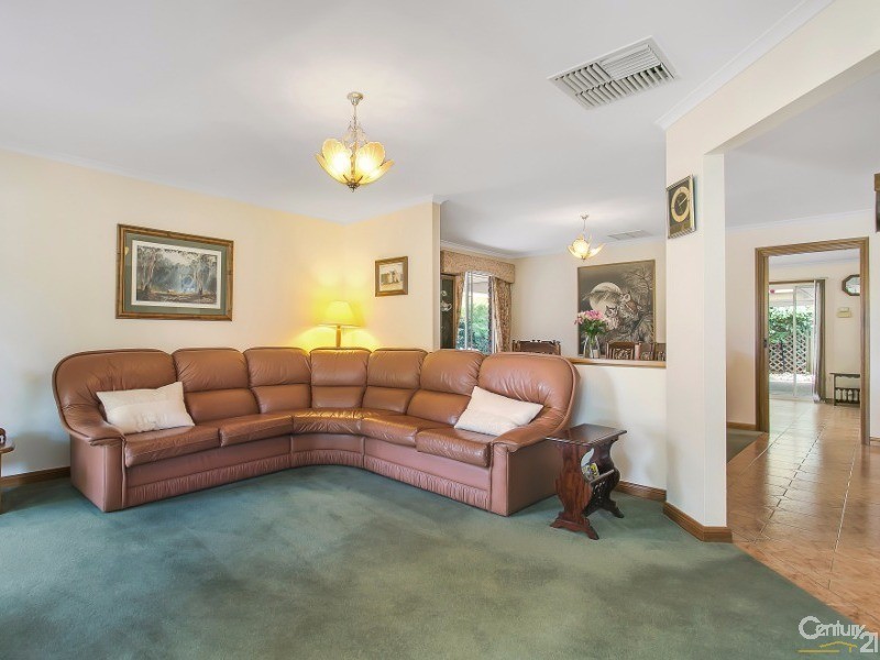 15 Brisbane Drive, Salisbury Heights SA 5109