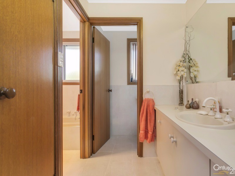 15 Brisbane Drive, Salisbury Heights SA 5109