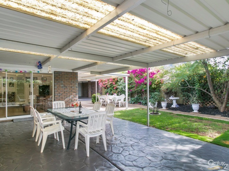 15 Brisbane Drive, Salisbury Heights SA 5109