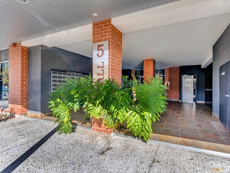 26/5-19 Goodall Parade, Mawson Lakes SA 5095