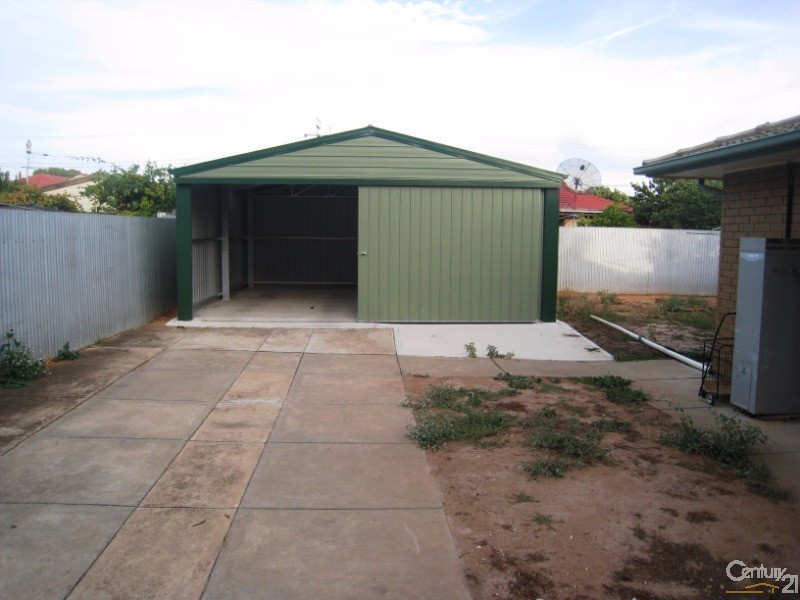 25 Salas Road, Parafield Gardens SA 5107