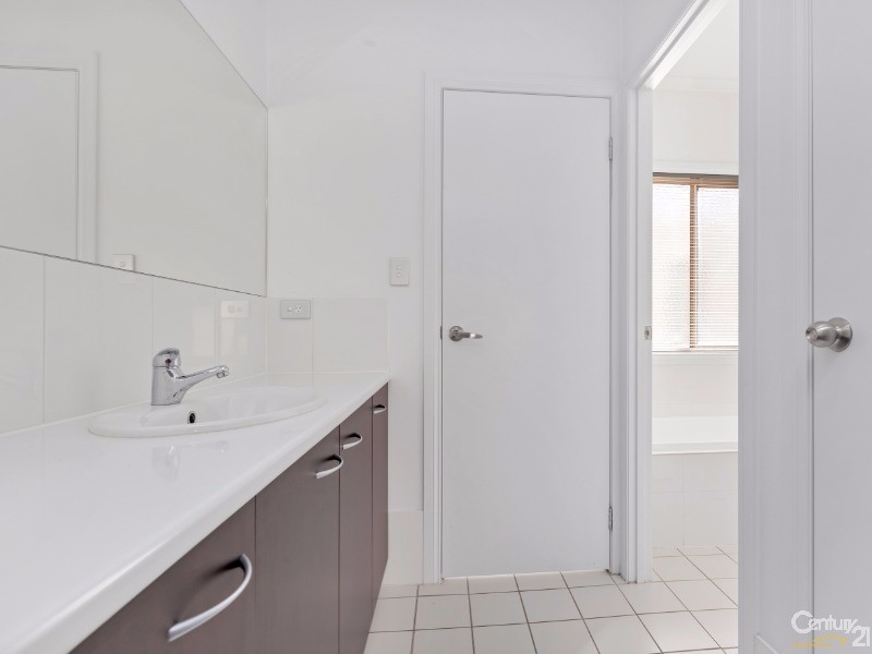 89 Isla Circuit, Mawson Lakes SA 5095