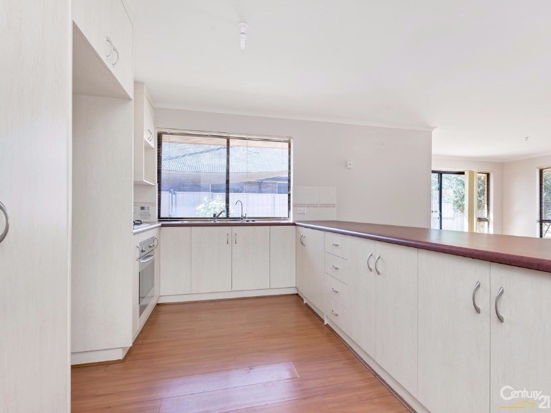 9 Kentia Drive, Para Hills West SA 5096