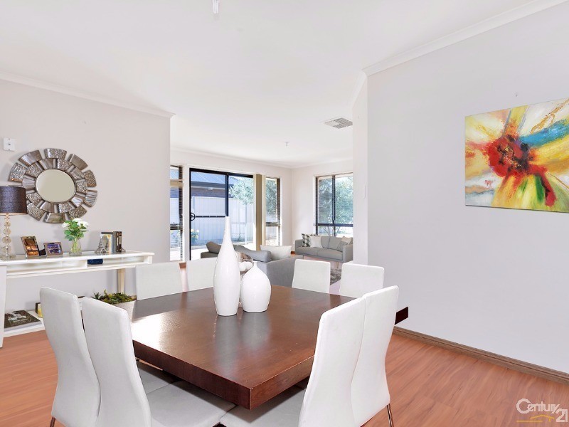 9 Kentia Drive, Para Hills West SA 5096