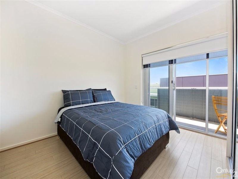 36/10-16 Light Common, Mawson Lakes SA 5095