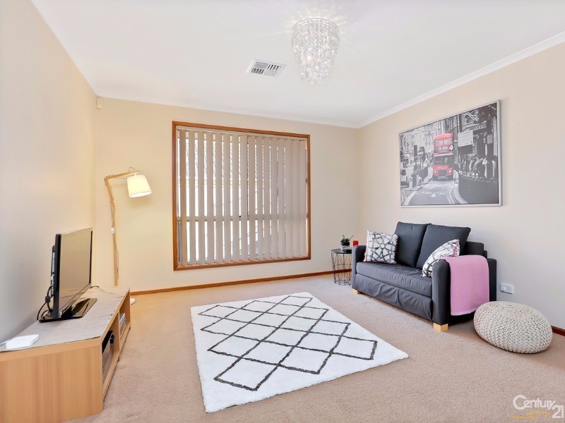 5 Alyssum Court, Para Hills West SA 5096