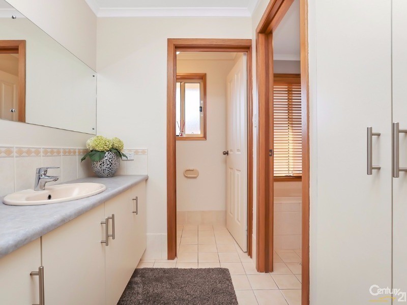 5 Alyssum Court, Para Hills West SA 5096