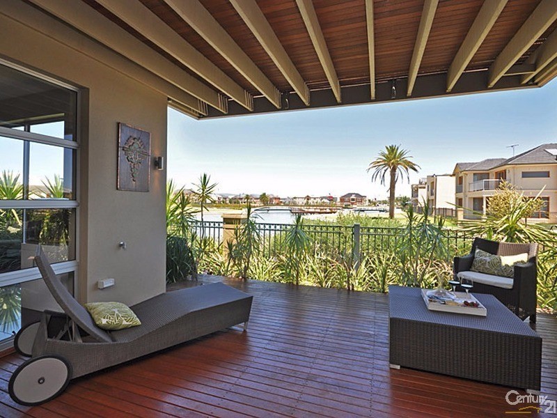 54 Isla Circuit, Mawson Lakes SA 5095