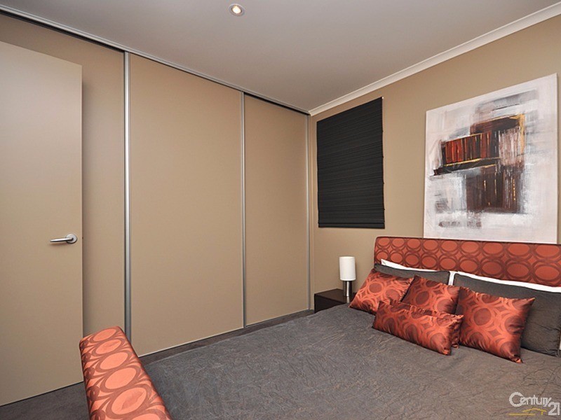 54 Isla Circuit, Mawson Lakes SA 5095