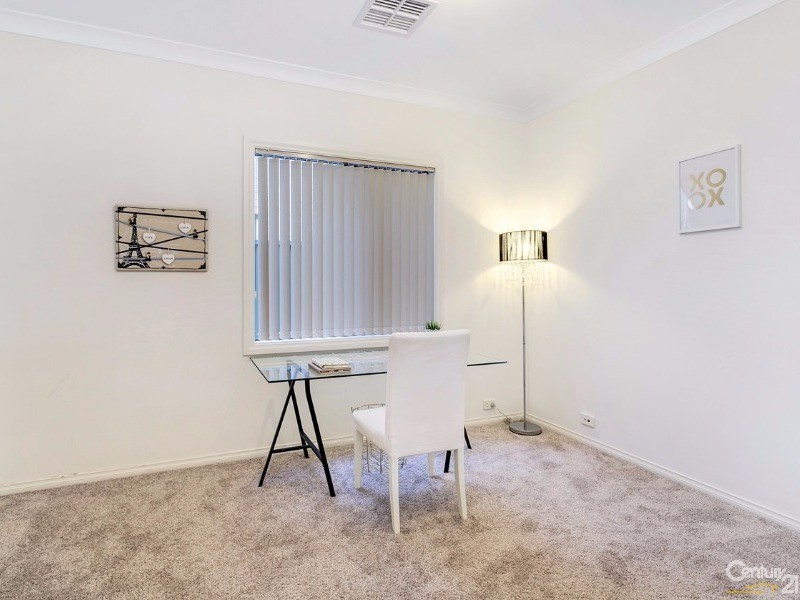 5 Maquarie Street, Mawson Lakes SA 5095