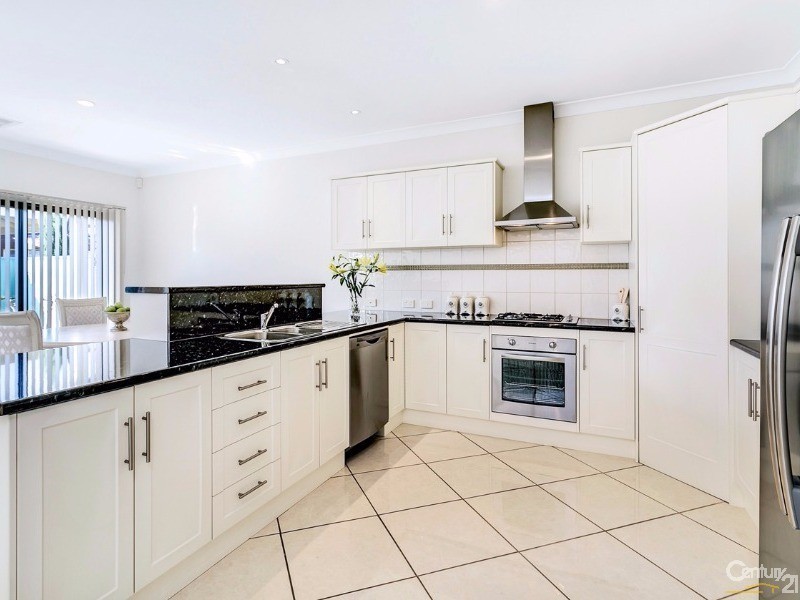 5 Maquarie Street, Mawson Lakes SA 5095