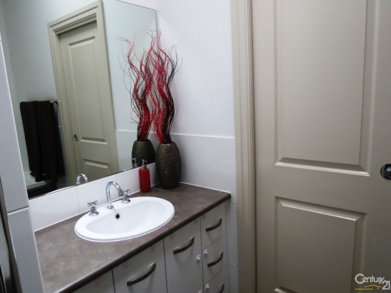 5 Parsons Court, Mawson Lakes SA 5095