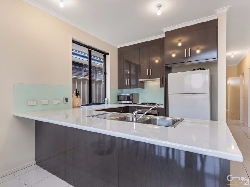 2A Strathmont Avenue, Gilles Plains SA 5086