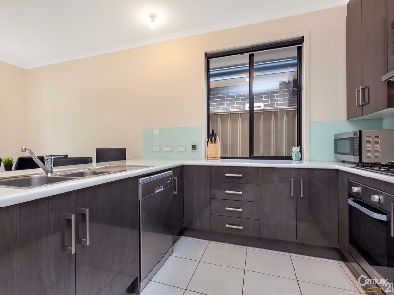 2A Strathmont Avenue, Gilles Plains SA 5086