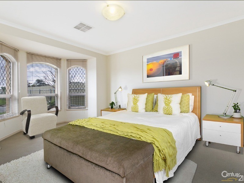 5 Liana Court, Para Hills West SA 5096