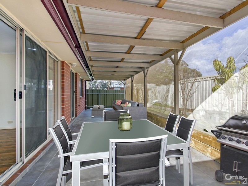 5 Liana Court, Para Hills West SA 5096