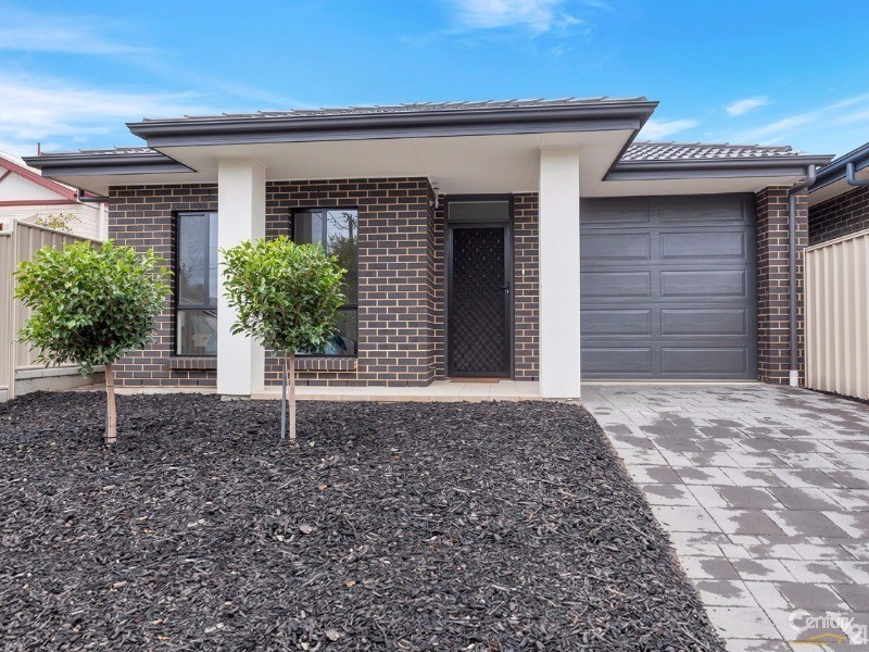 2a Strathmont Avenue, Gilles Plains SA 5086