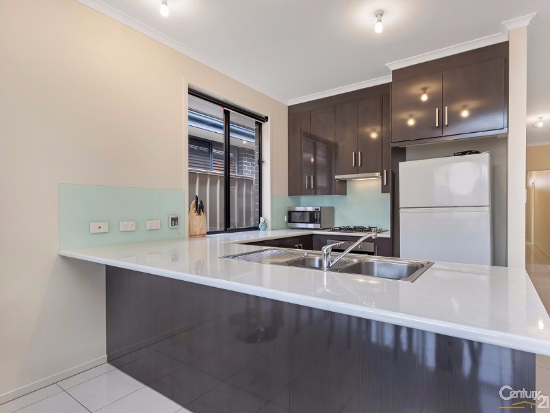 2a Strathmont Avenue, Gilles Plains SA 5086