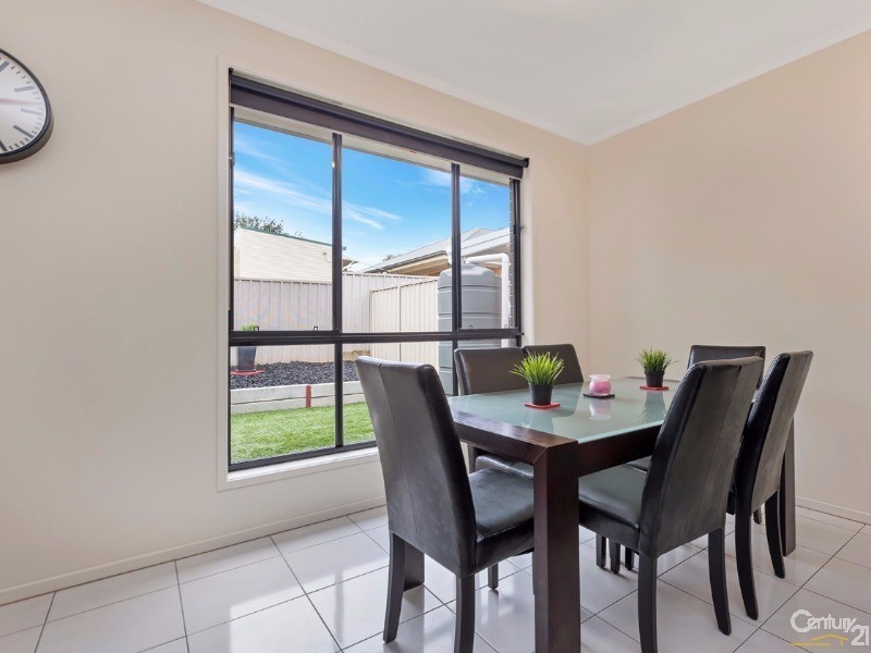 2a Strathmont Avenue, Gilles Plains SA 5086