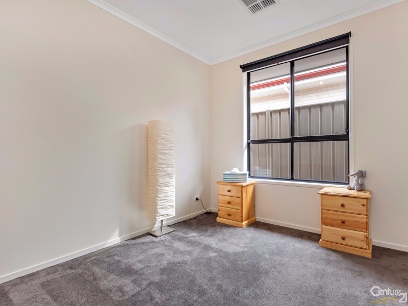 2a Strathmont Avenue, Gilles Plains SA 5086