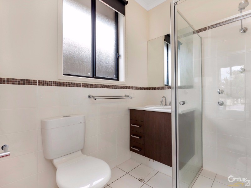 2a Strathmont Avenue, Gilles Plains SA 5086