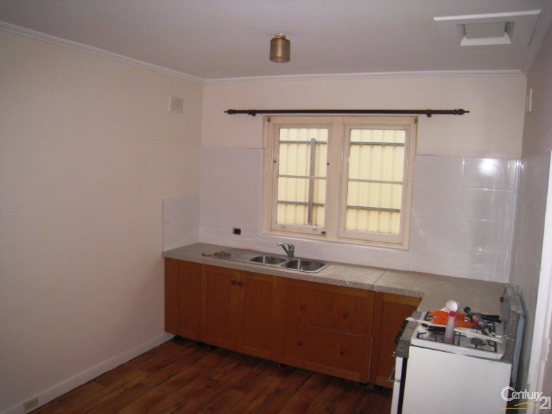 366 Hampstead Road, Clearview SA 5085