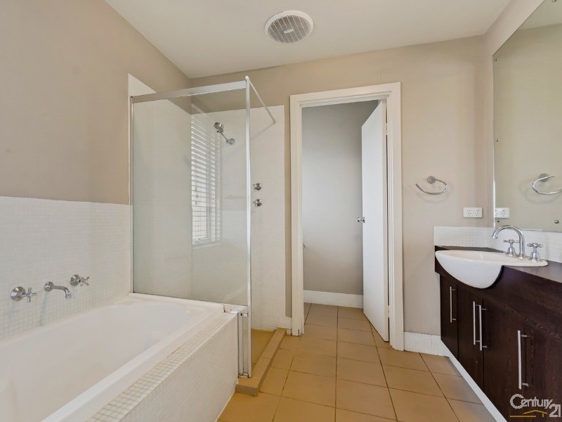 6 Wharfdale Lane, Mawson Lakes SA 5095