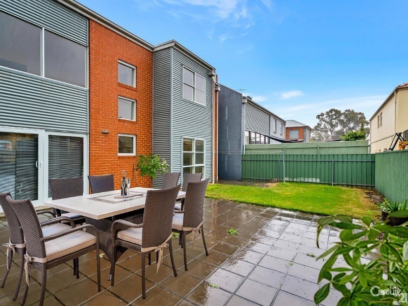 6 Wharfdale Lane, Mawson Lakes SA 5095