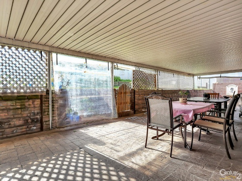 68 Flockhart Avenue, Valley View SA 5093