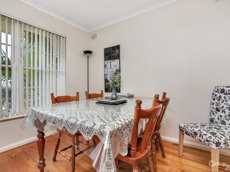 68 Flockhart Avenue, Valley View SA 5093