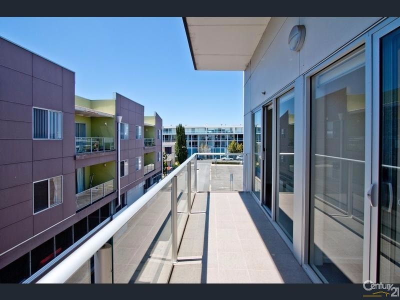 2/10-16 Light Common, Mawson Lakes SA 5095