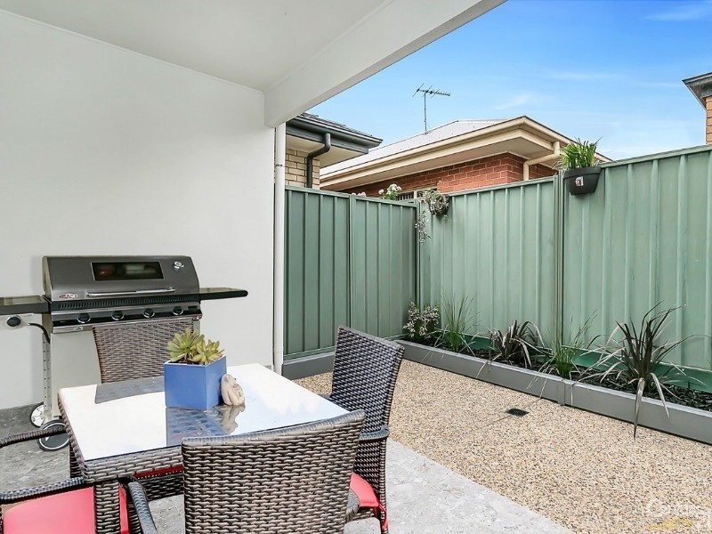 32 Broadwater Crescent, Mawson Lakes SA 5095