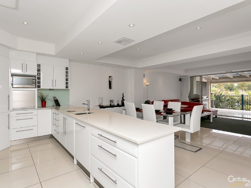 30B Lomond Circuit, Mawson Lakes SA 5095