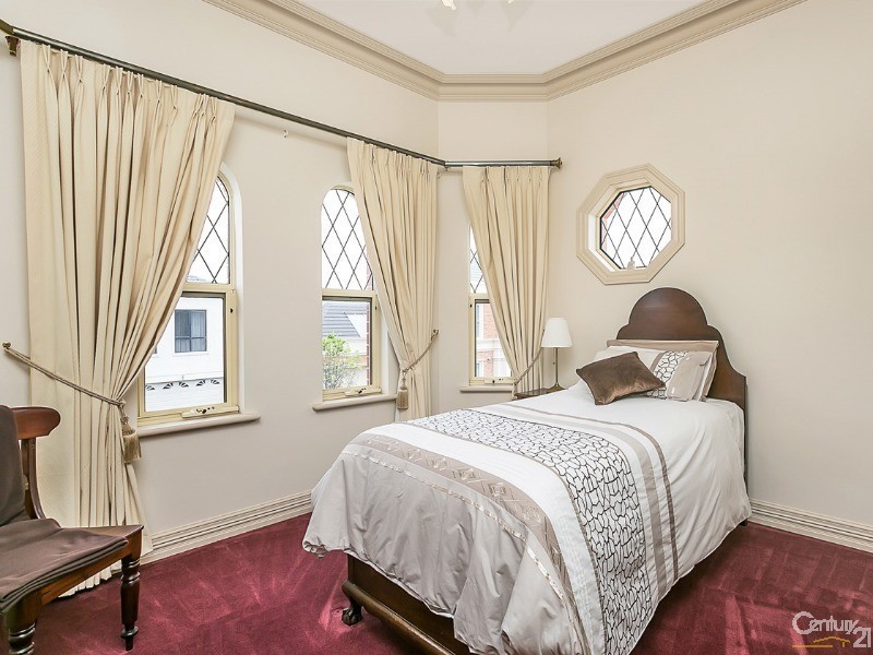 6  Bimini Crescent, Mawson Lakes SA 5095