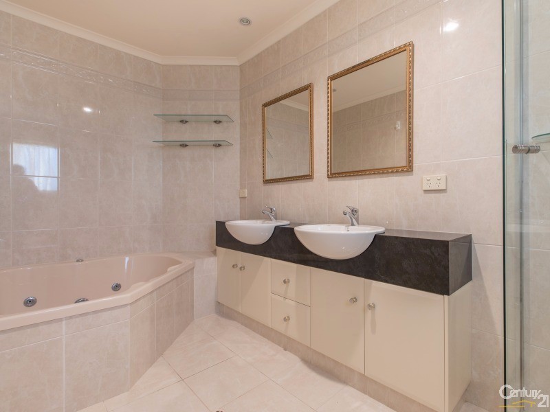 14 Otway Crescent, Mawson Lakes SA 5095