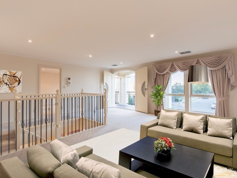 14 Otway Crescent, Mawson Lakes SA 5095