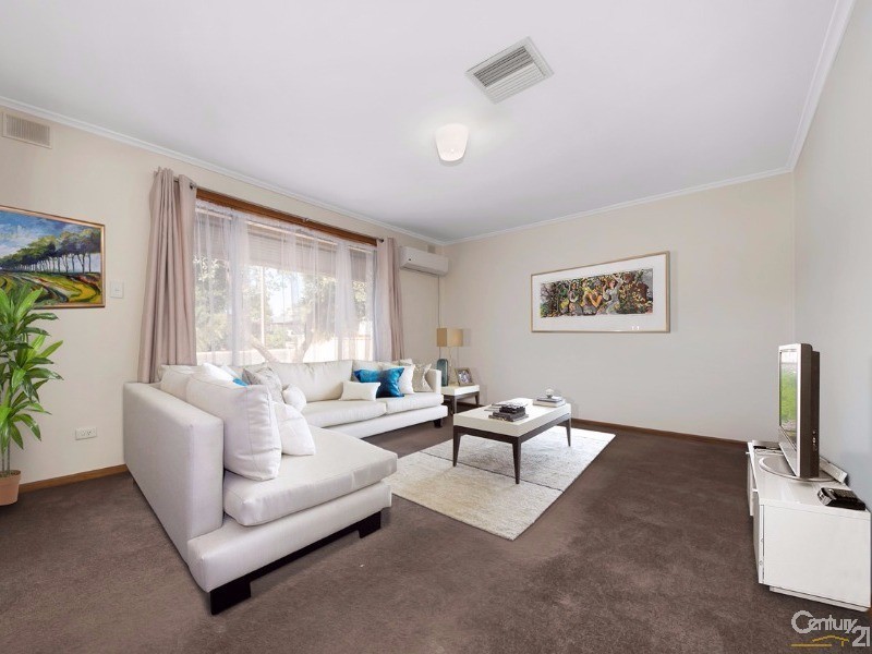 10 St Albans Road, Evanston Park SA 5116