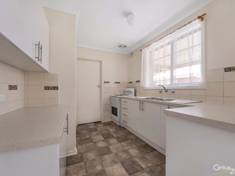10 St Albans Road, Evanston Park SA 5116