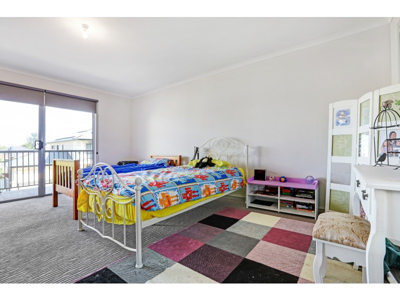 4 Pine Court, Mawson Lakes SA 5095