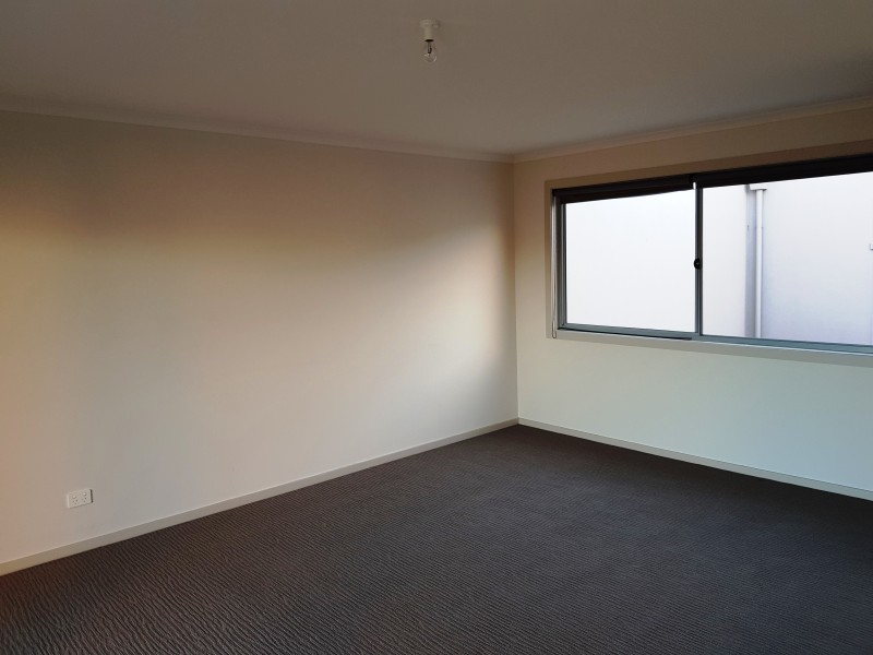 4 Pine Court, Mawson Lakes SA 5095