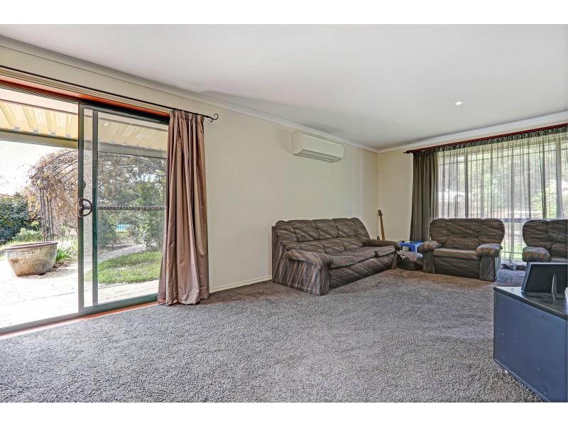 9  Brackenmoor Close, Hillbank SA 5112