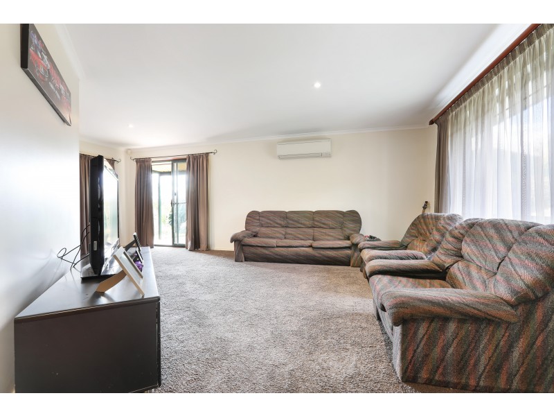 9  Brackenmoor Close, Hillbank SA 5112