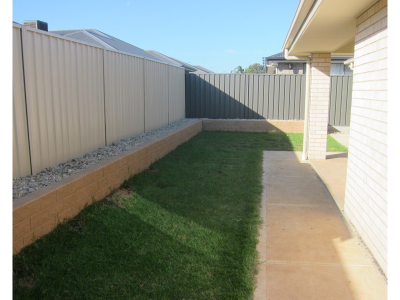 19B Lovelock Road, Parafield Gardens SA 5107