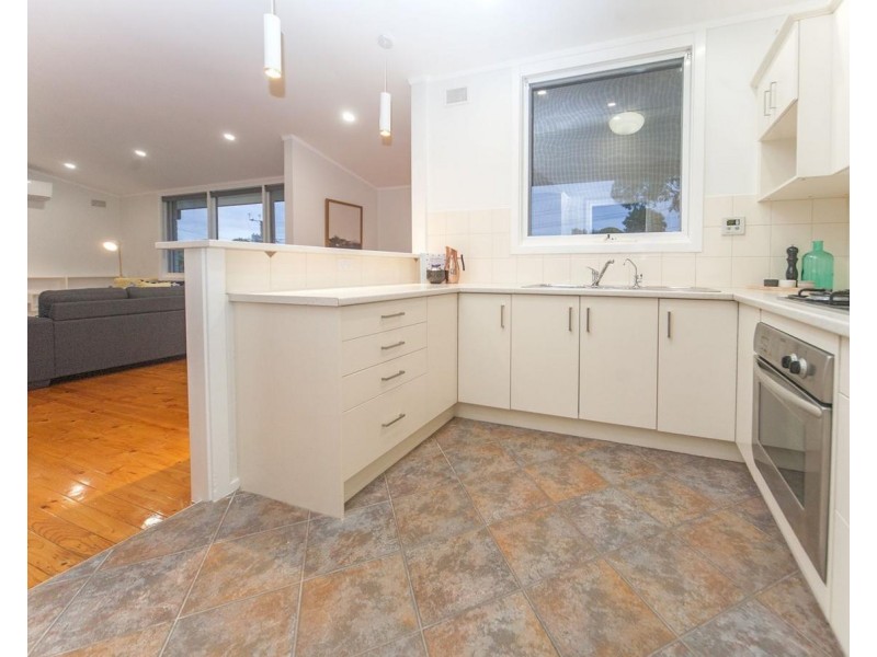 12 Cumberland Avenue, Modbury Heights SA 5092