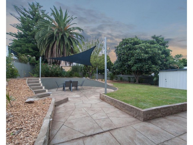 12 Cumberland Avenue, Modbury Heights SA 5092