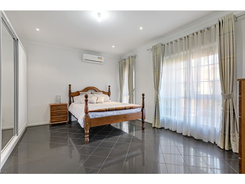 10 Mapleton Circuit, Mawson Lakes SA 5095