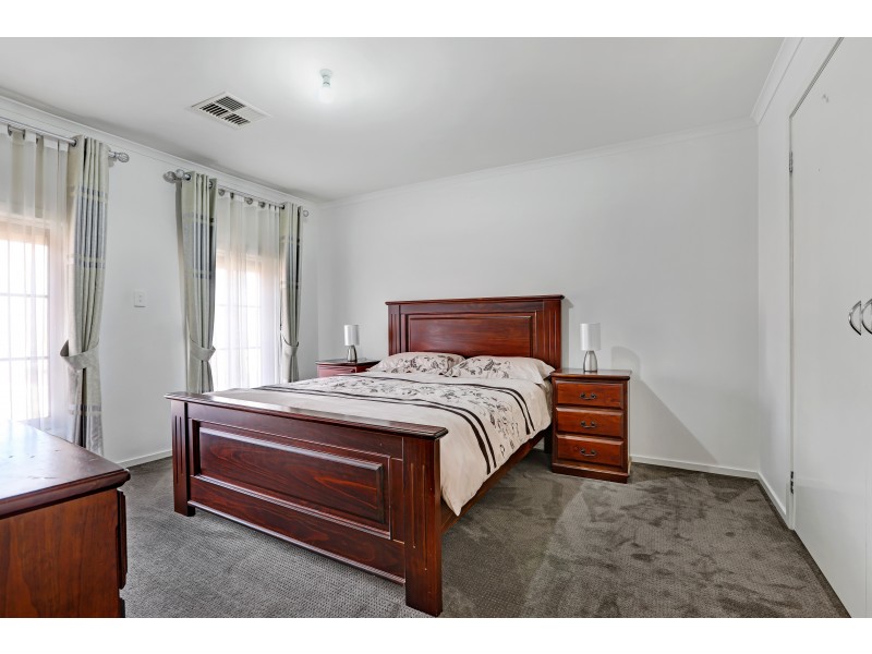 10 Mapleton Circuit, Mawson Lakes SA 5095